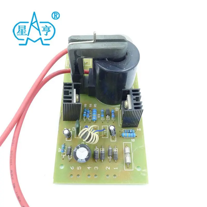 12V8A智能修复型110220v通用蓄电池充电器