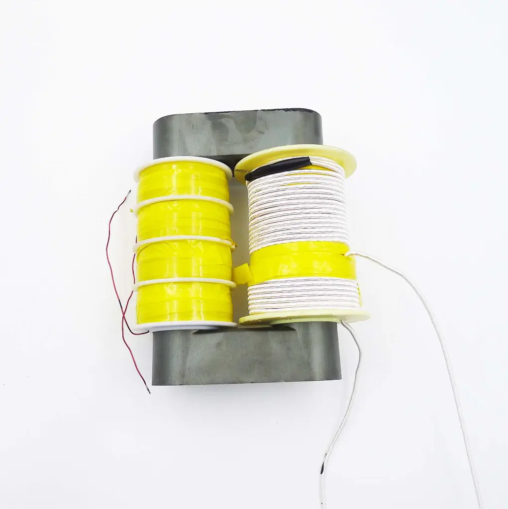 电瓶车电动喷雾器的12V 1A车载充电器喷雾器电池充电器