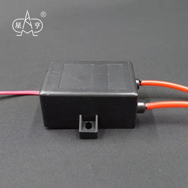 220V灶具 煤气灶 烤箱用脉冲点火器，产品实物图2