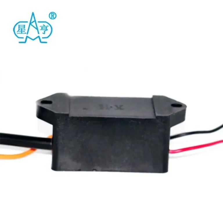 12V 农用烟雾机用点火高压包，产品实物图2